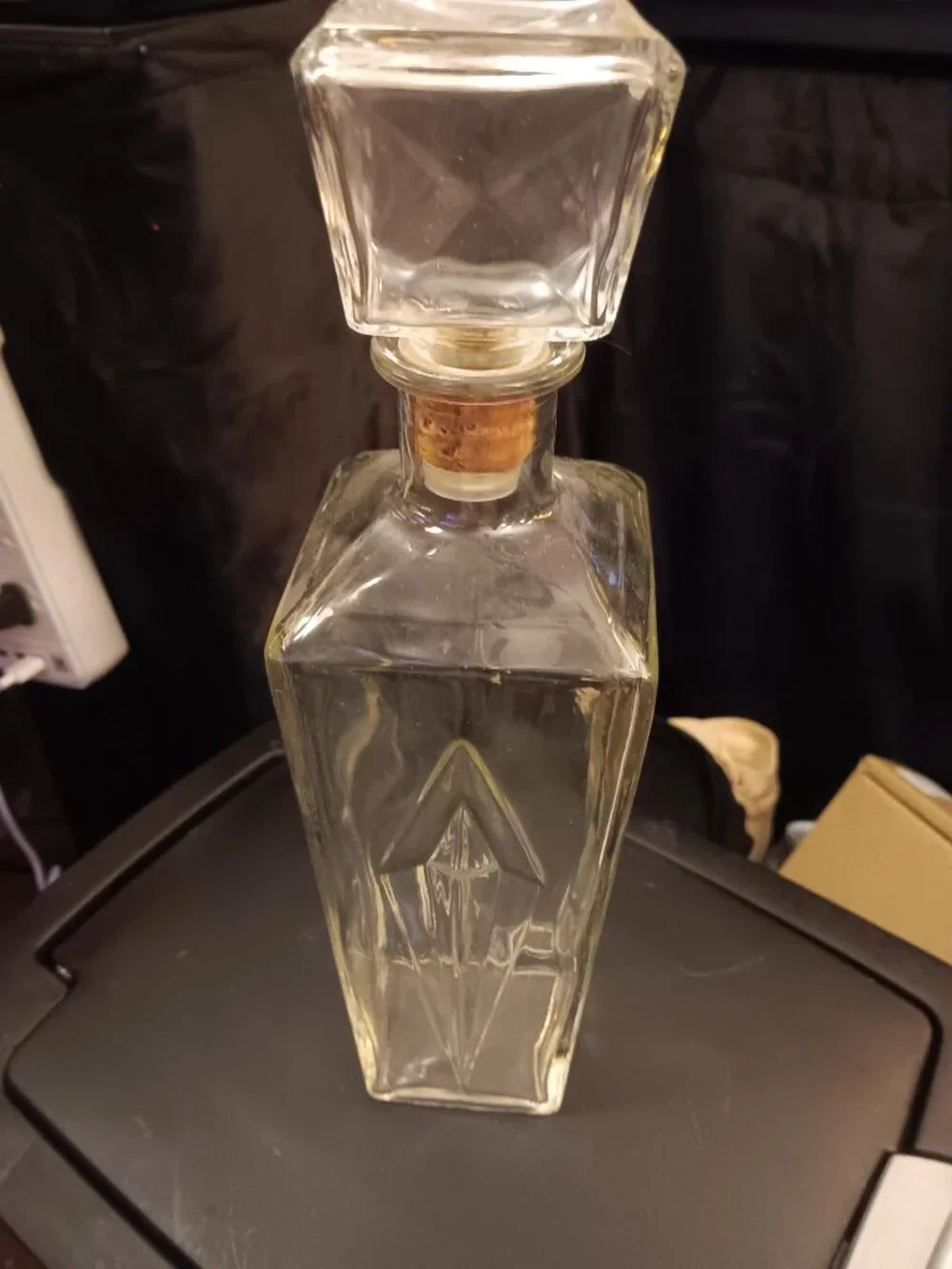 Collectable Liquor bottle, decanter, with square cork top, VERY Vintage !!